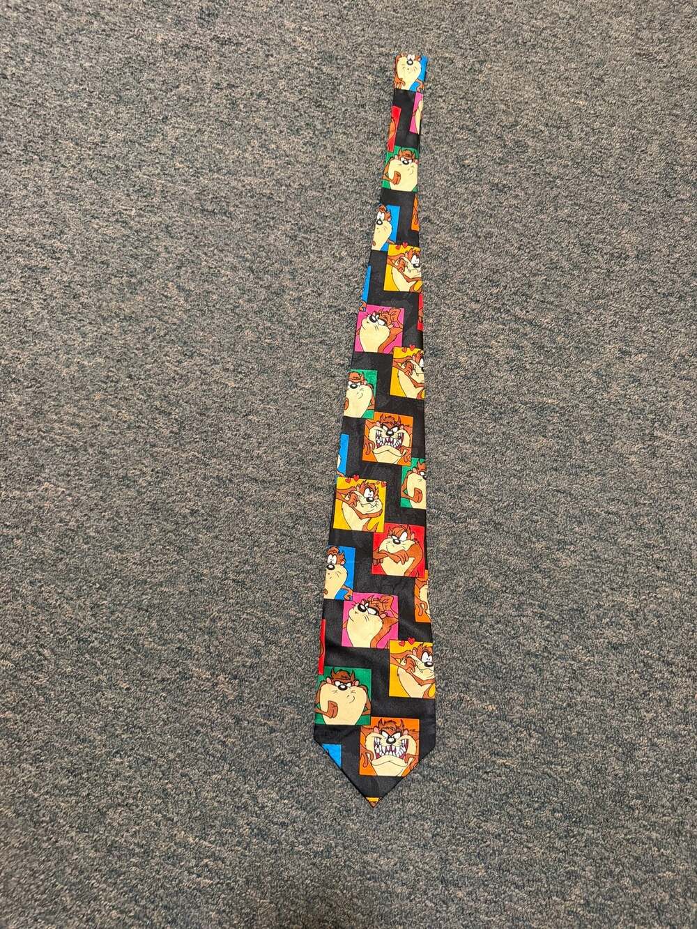 Vintage 1993 Looney Tunes Mania Tasmanian Devil Taz Graphic Necktie